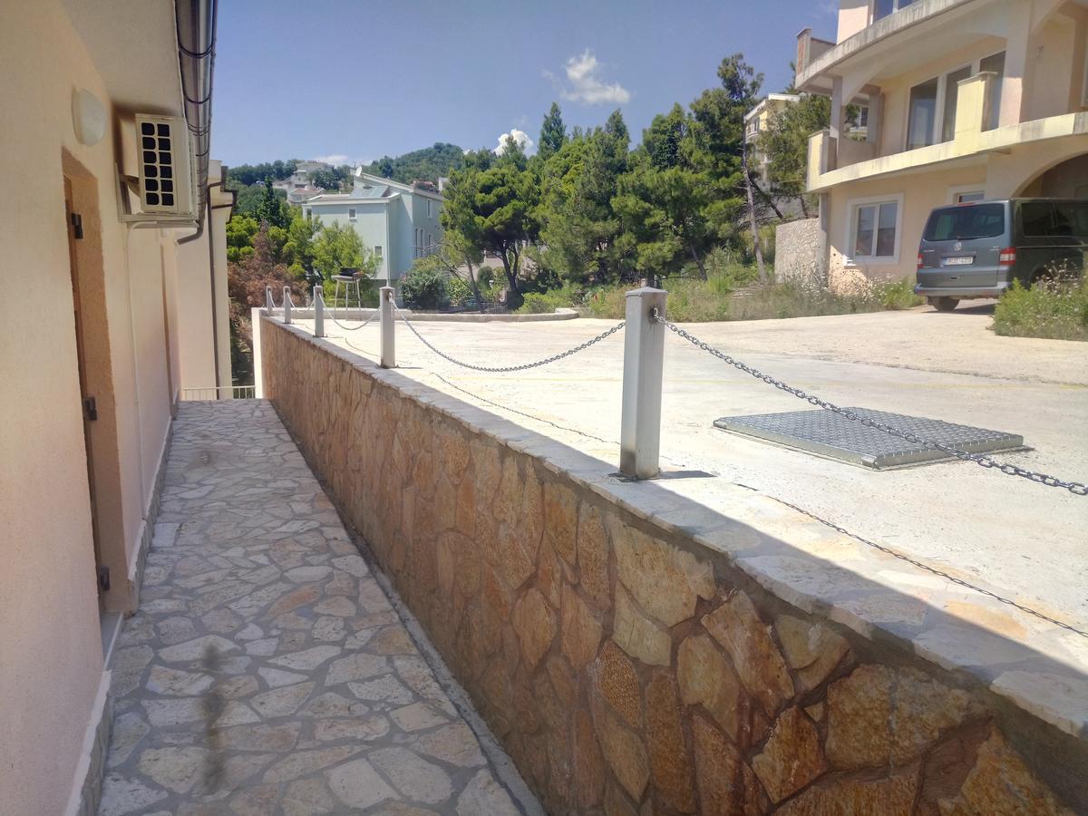 Villa Roan Bar Exterior photo