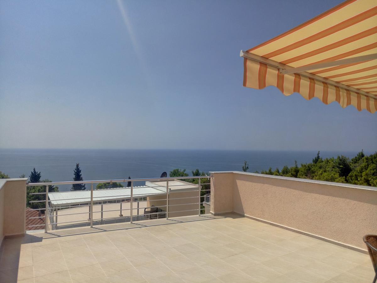 Villa Roan Bar Exterior photo